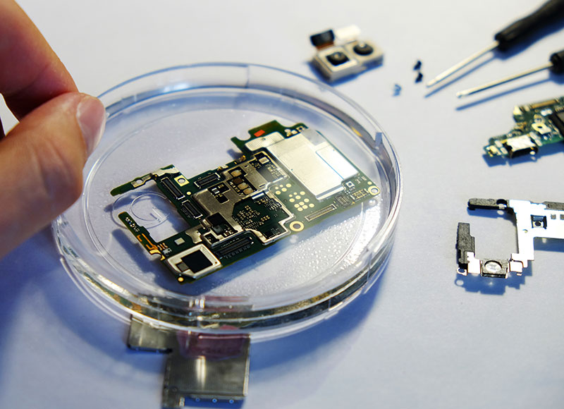 Technology Manufacturing/Cleaning